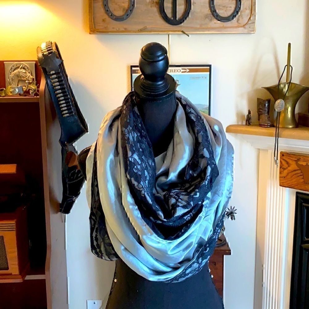 NWT Sir Allistair Rai Black Lace & Satin Infinity Scarf